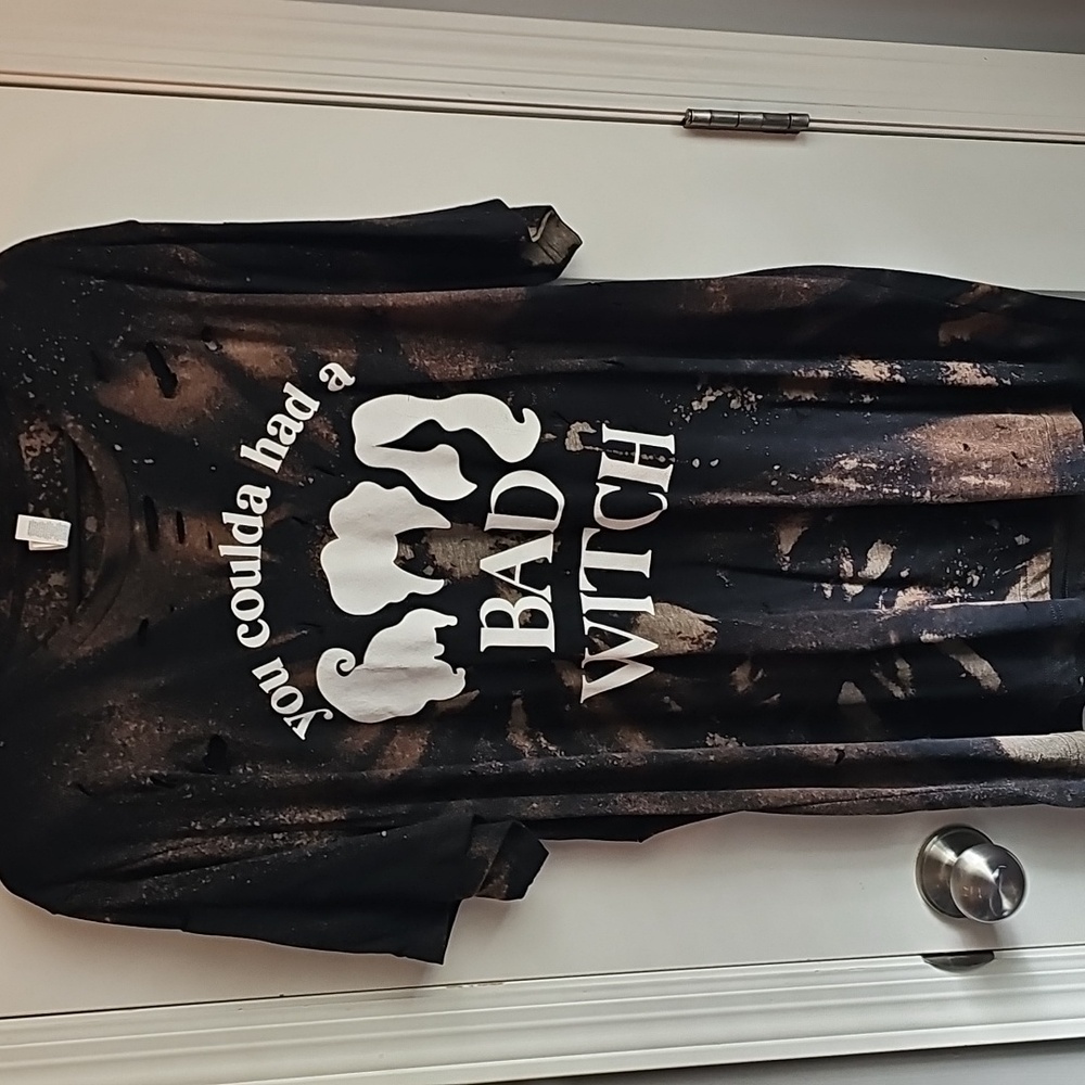 Bella Canvas Hocus Pocus Graphic Tshirt. Sz Xlg